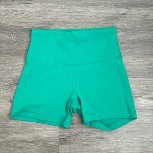 Lululemon Wunder Train High Rise Short 4”